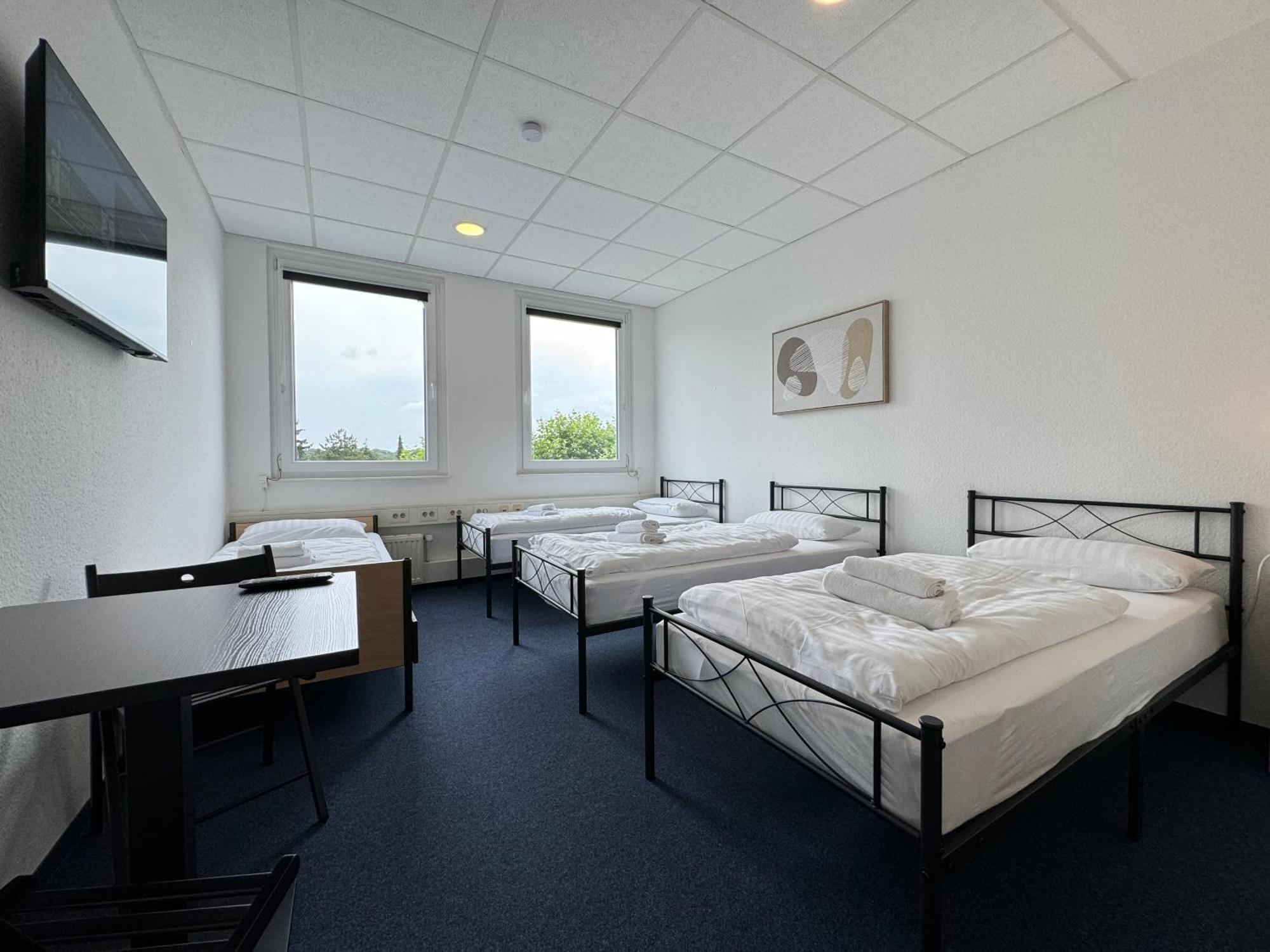 Thuja Apartments Karlsruhe-Neureut By Kurzzeit Bagian luar foto