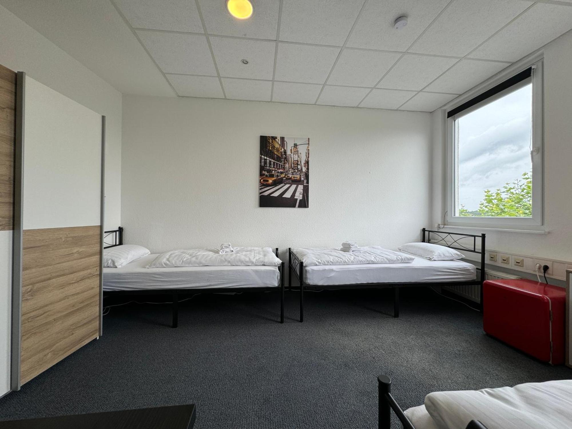 Thuja Apartments Karlsruhe-Neureut By Kurzzeit Bagian luar foto