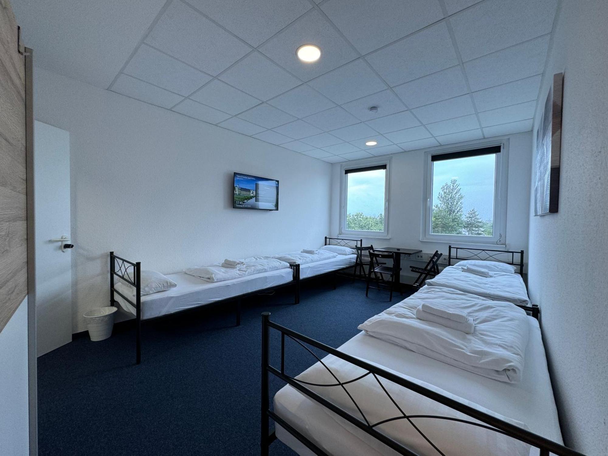 Thuja Apartments Karlsruhe-Neureut By Kurzzeit Bagian luar foto