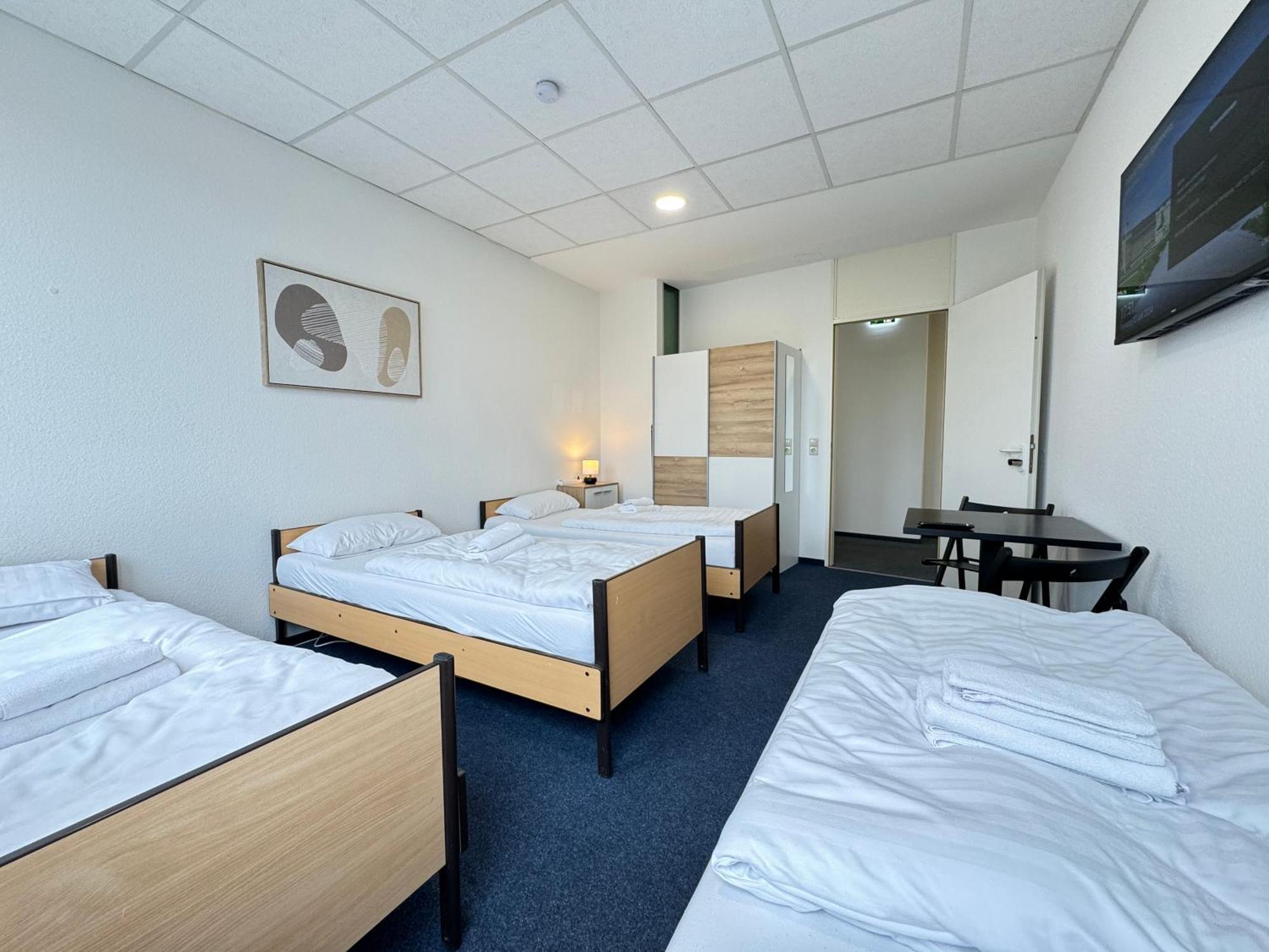 Thuja Apartments Karlsruhe-Neureut By Kurzzeit Bagian luar foto