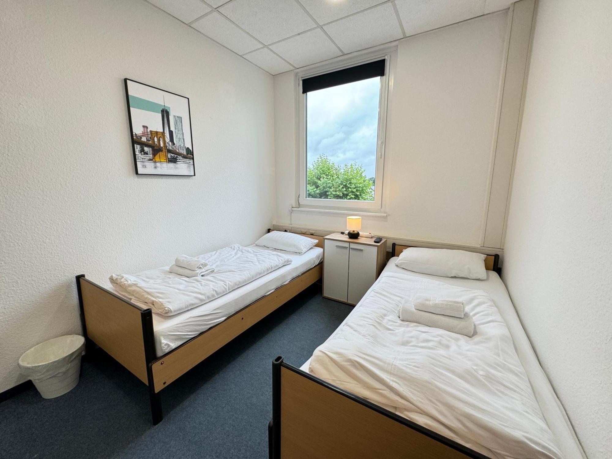 Thuja Apartments Karlsruhe-Neureut By Kurzzeit Bagian luar foto