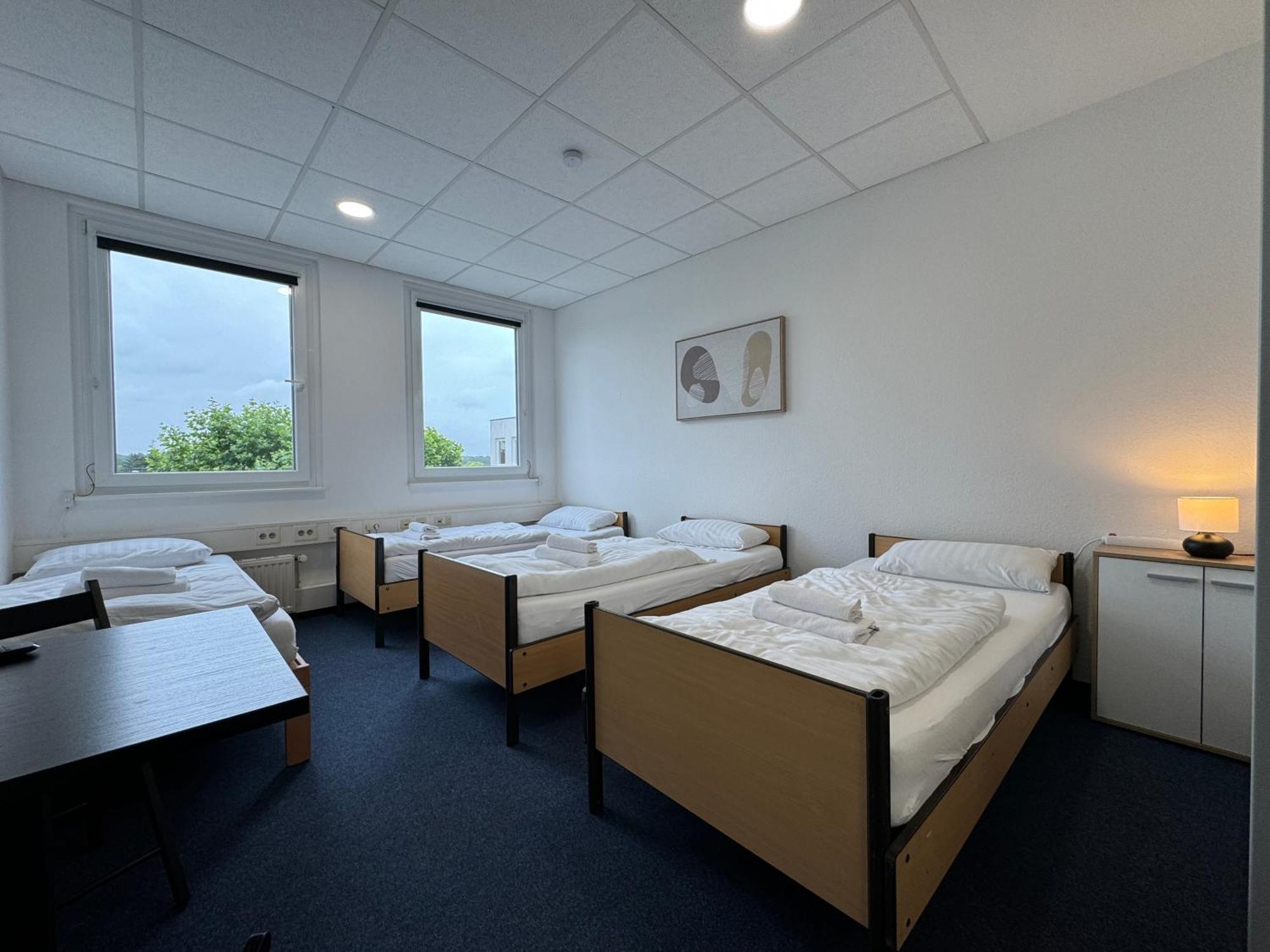 Thuja Apartments Karlsruhe-Neureut By Kurzzeit Bagian luar foto