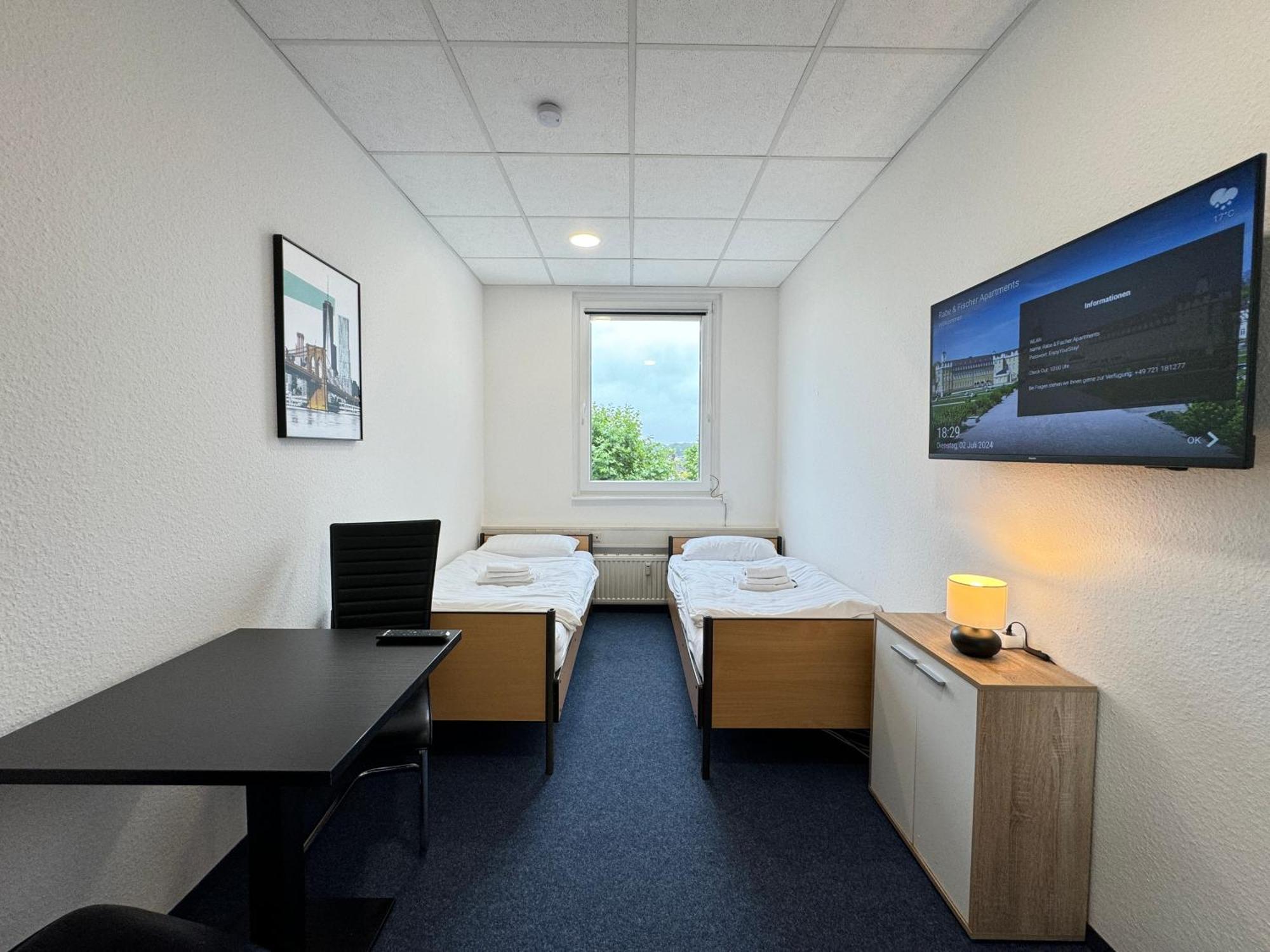 Thuja Apartments Karlsruhe-Neureut By Kurzzeit Bagian luar foto